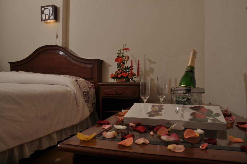 Apart Hotel Violettas コチャバンバ エクステリア 写真